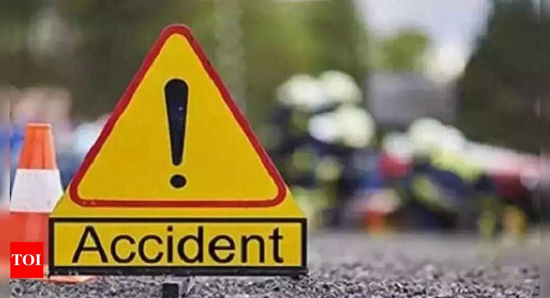 2 dead, 5 injured in road accident in Gurgaon | Gurgaon News - Times of India