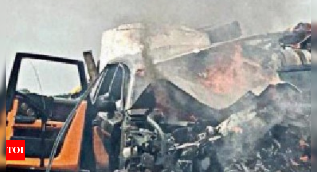 Rolls hit fuel tanker from behind at over 200 kmph | Gurgaon News - Times of India
