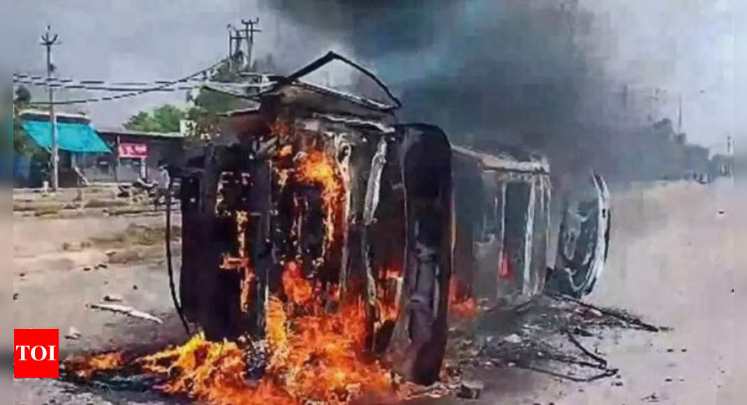Villagers Attack Cops, Free 2 Held For Nuh Riots | Gurgaon News - Times of India