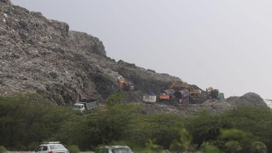 Activists say leachate leaking from Bandhwari landfill in Gurugram